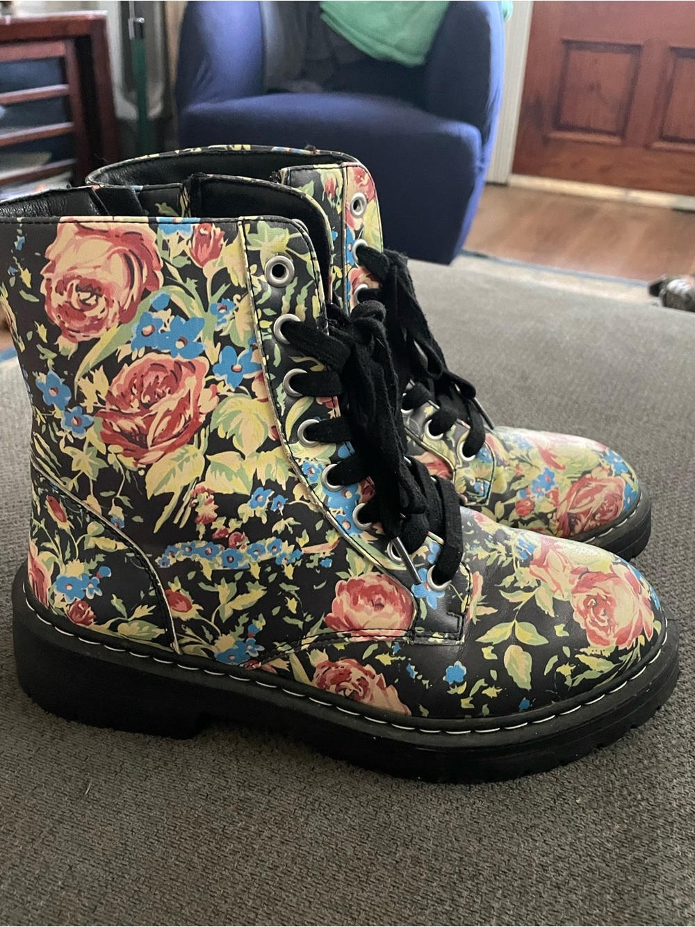 Women’s Kaedy Floral Boots Lace-Up “Combat Style” - Black w/ Pink & Blue Flowers
